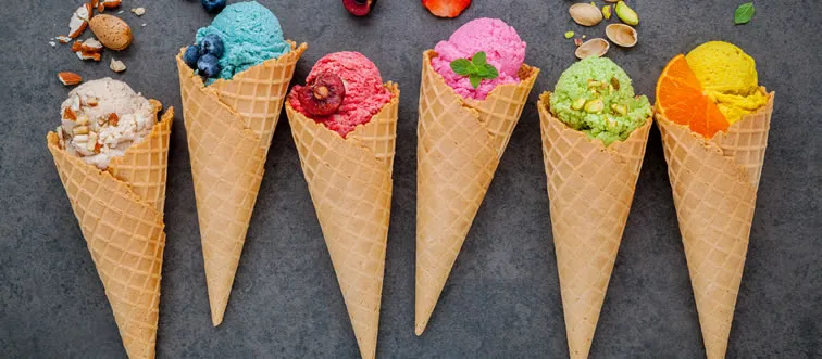 Who directed the 2008 film "Iron Man"?