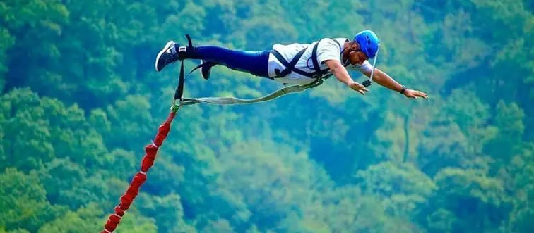 Which country is considered the birthplace of bungee jumping?
