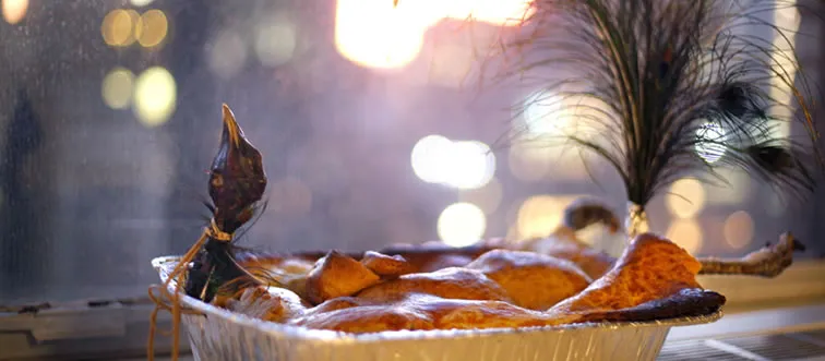 Which era was known for the extravagant dish, Peacock Pie?