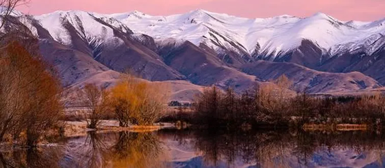 Which country hosts the team known as the 'All Blacks'?