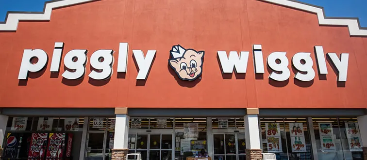 What was the first self-service supermarket in the U.S?