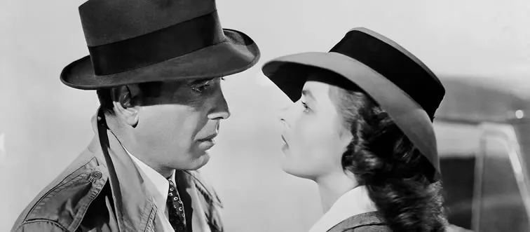 Which movie is this still from, starring Humphrey Bogart and Ingrid Bergman?